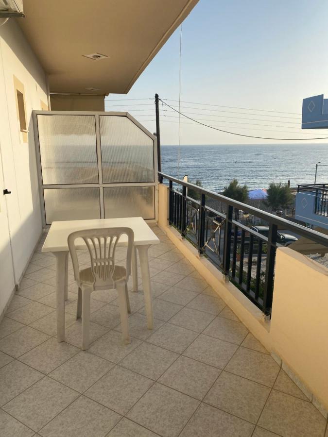 Psari Forada Sindonia Beach Apartment'S מראה חיצוני תמונה