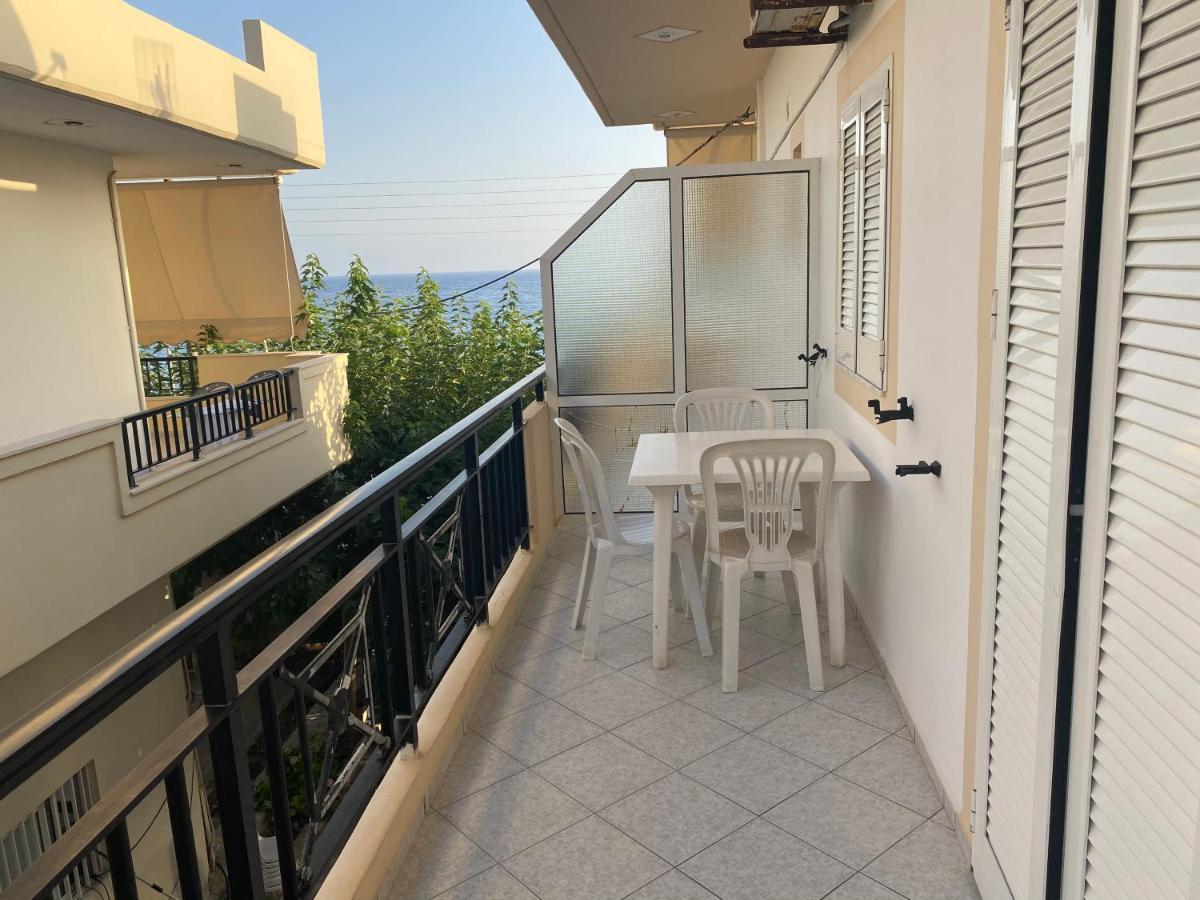Psari Forada Sindonia Beach Apartment'S מראה חיצוני תמונה